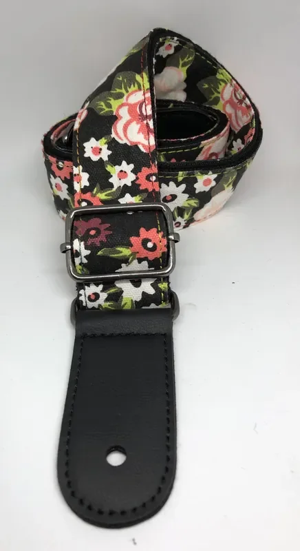 1.5″ Wide Ukulele Strap – Rose & Daisy Art Design