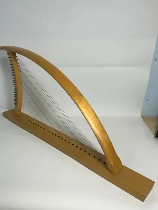 24 String Gothic Harp by Tim Hobrough (Reconditioned)