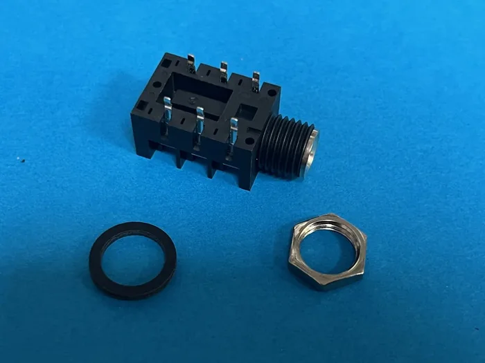 6.35mm 1/4″ PCB Mounting Stereo Jack Socket Audio Connector with insert