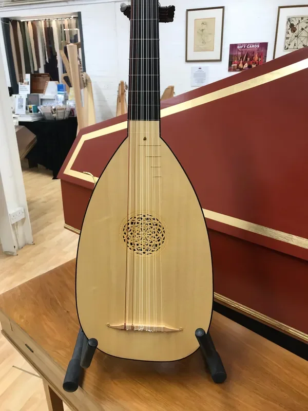 6 Course Renaissance Lute by Marcos Kaiser