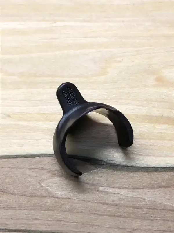 Aulos TA3D Plastic Clip On Thumb Rest – Treble / Alto Recorder