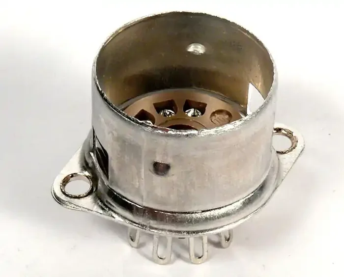 Belton VT9-ST-C 9 Pin Miniature PC Mount Tube Socket with Shield