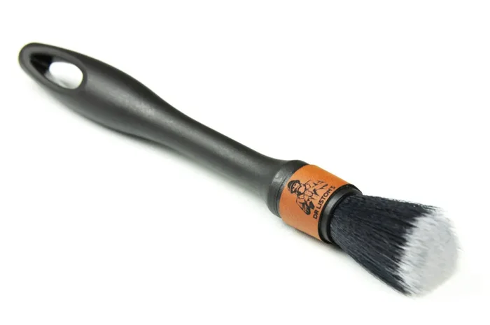 Dr. Liston‘s Remarkable Brush
