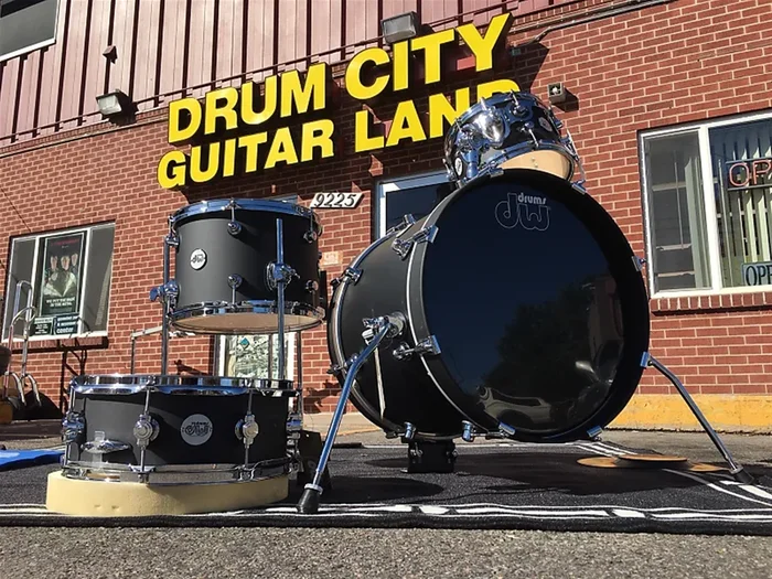 DW Design Series Maple Shell Mini Pro Satin Black 4-Pc Shell Kit w/ 16” Bass Drum