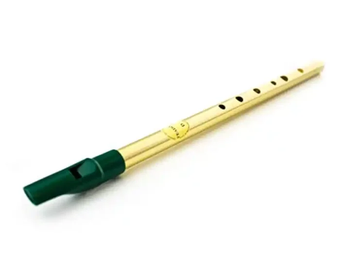 Feadóg Soprano Whistle in D – brass finish