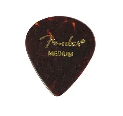 Fender 551 Small Classic Celluloid Plectrum – Medium