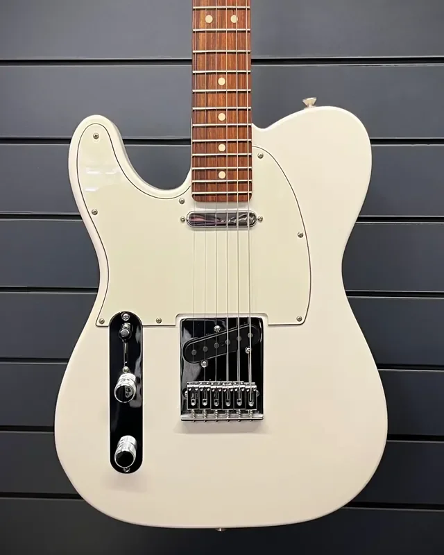 Fender MIM Player Series Telecaster, Left Handed – Polar White ( MX18085340)
