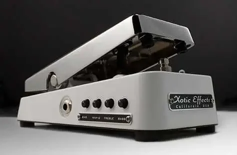 Guitar Pedals and Effects – Overdrive, Delay, Reverb, Chorus & More