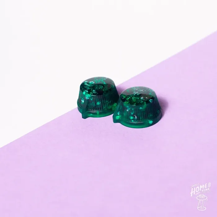 Knob Head custom – Green flake ‘Klon‘ pointer control knob duo