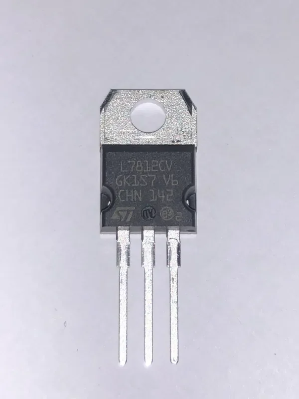 L7812 12v voltage regulator