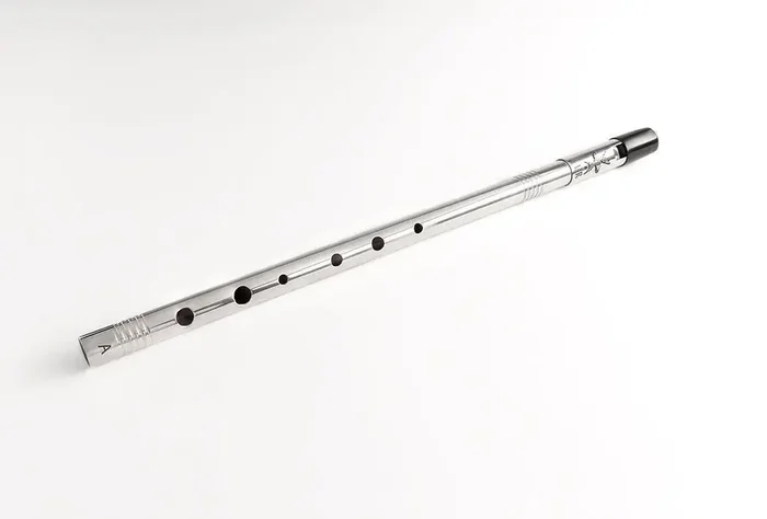 Lír Whistle in High A (inc. padded pouch)