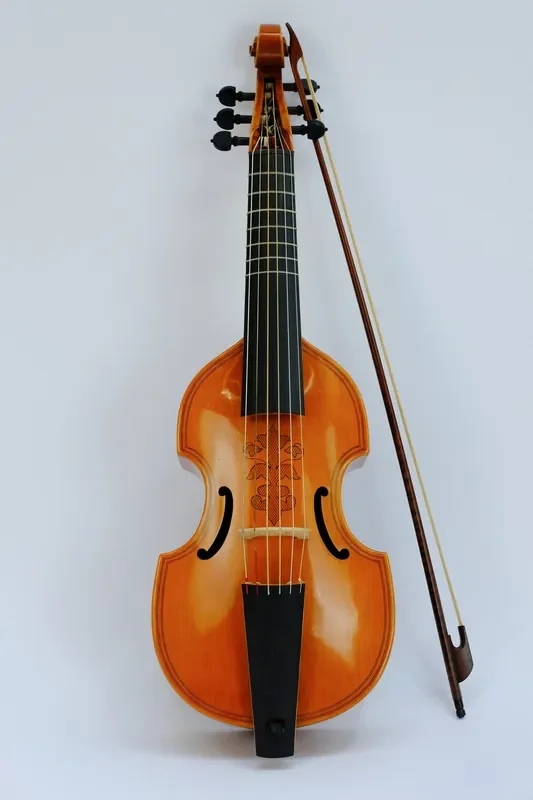 Lu-Mi Master Treble Viol after Hoskins