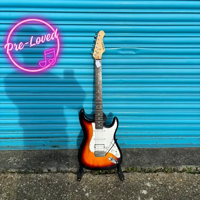 Pre-Loved Aria STG Series HSS In Sunburst