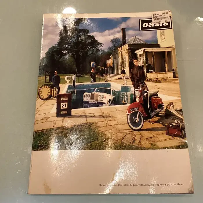 (Pre-Loved) Oasis Be Here Now Piano Vocal Guitar/Lyrics