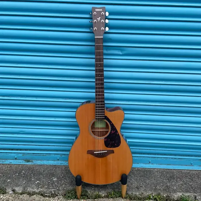 Pre-Loved Yamaha FSX800C Electro-Acoustic Guitar Natural