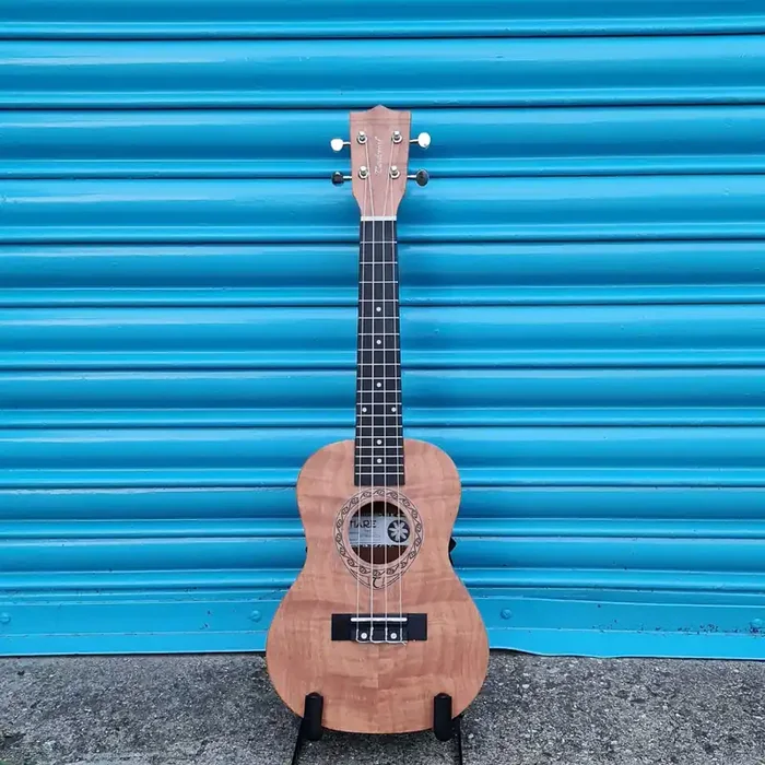 Tanglewood TWT 6 Tiare Series Concert Ukulele