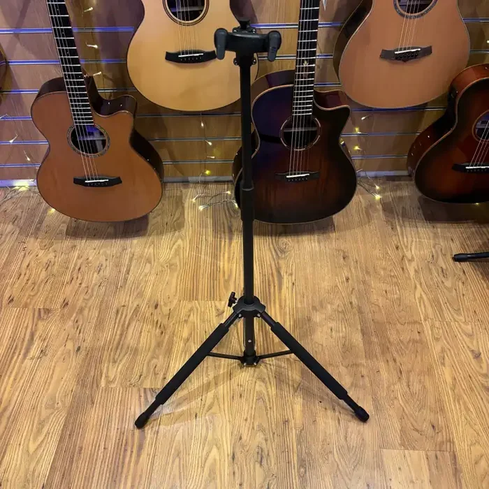 Tanglewood Universal Guitar Stand with Auto-Lock Cradle
