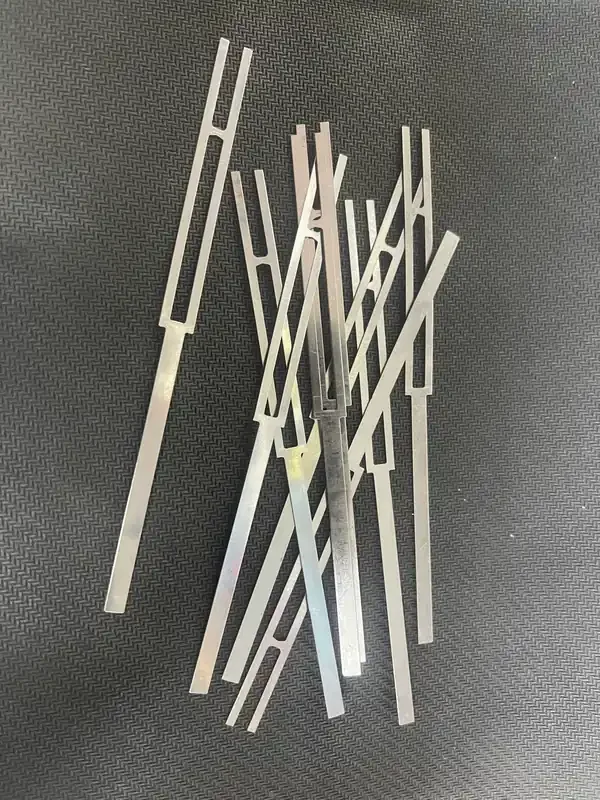 VZ417900 – set of 10 USED Clavinova springs