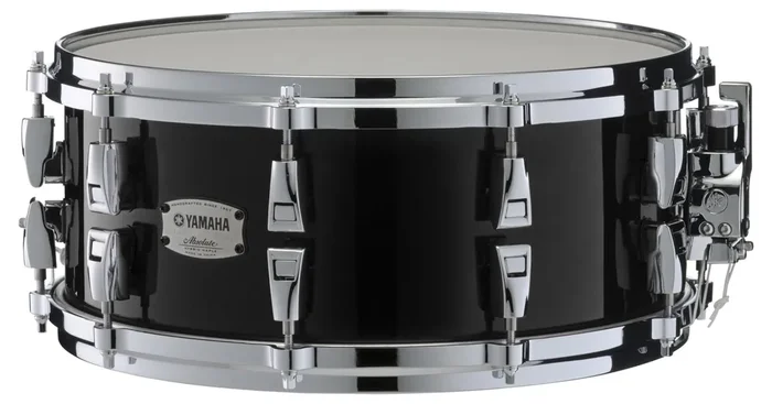 Yamaha Absolute Hybrid Maple Snare Drum 14 x 6″ – Solid Black